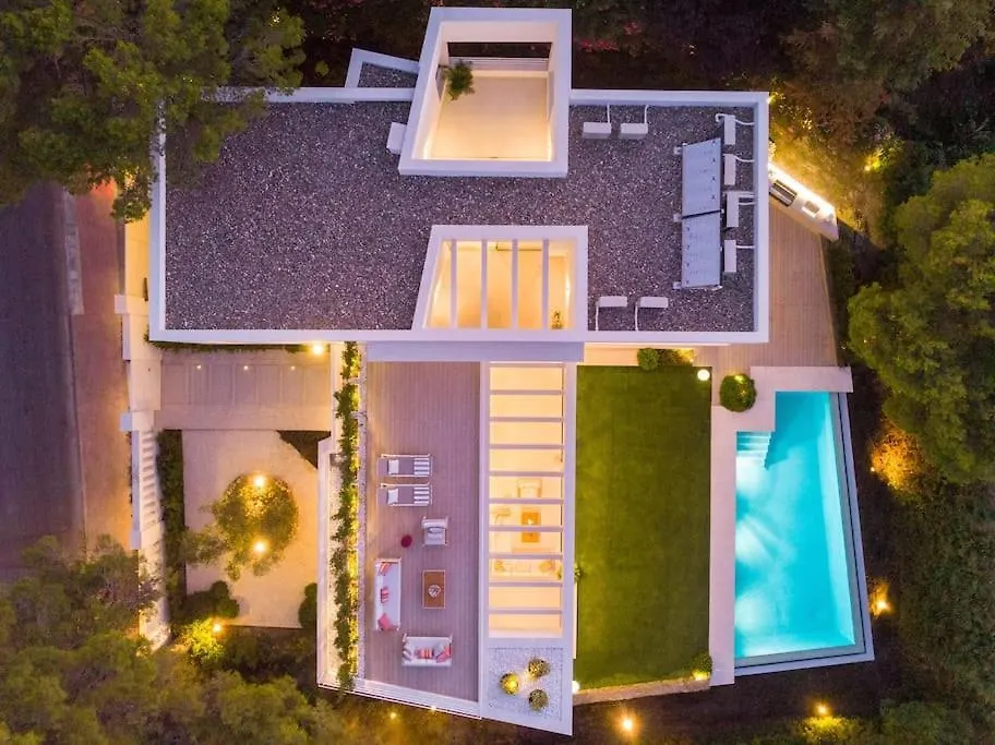 Amazing Modern Villa Located Mins From Beach Rdr234 Marbella