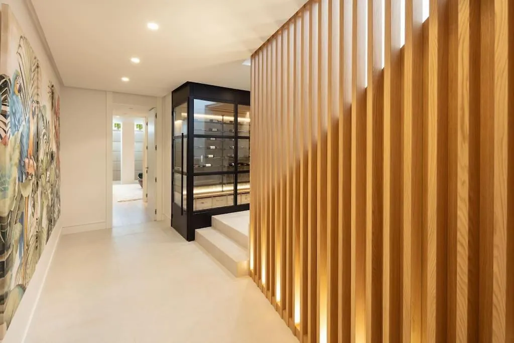 Amazing Modern Villa Located Mins From Beach Rdr234 Marbella